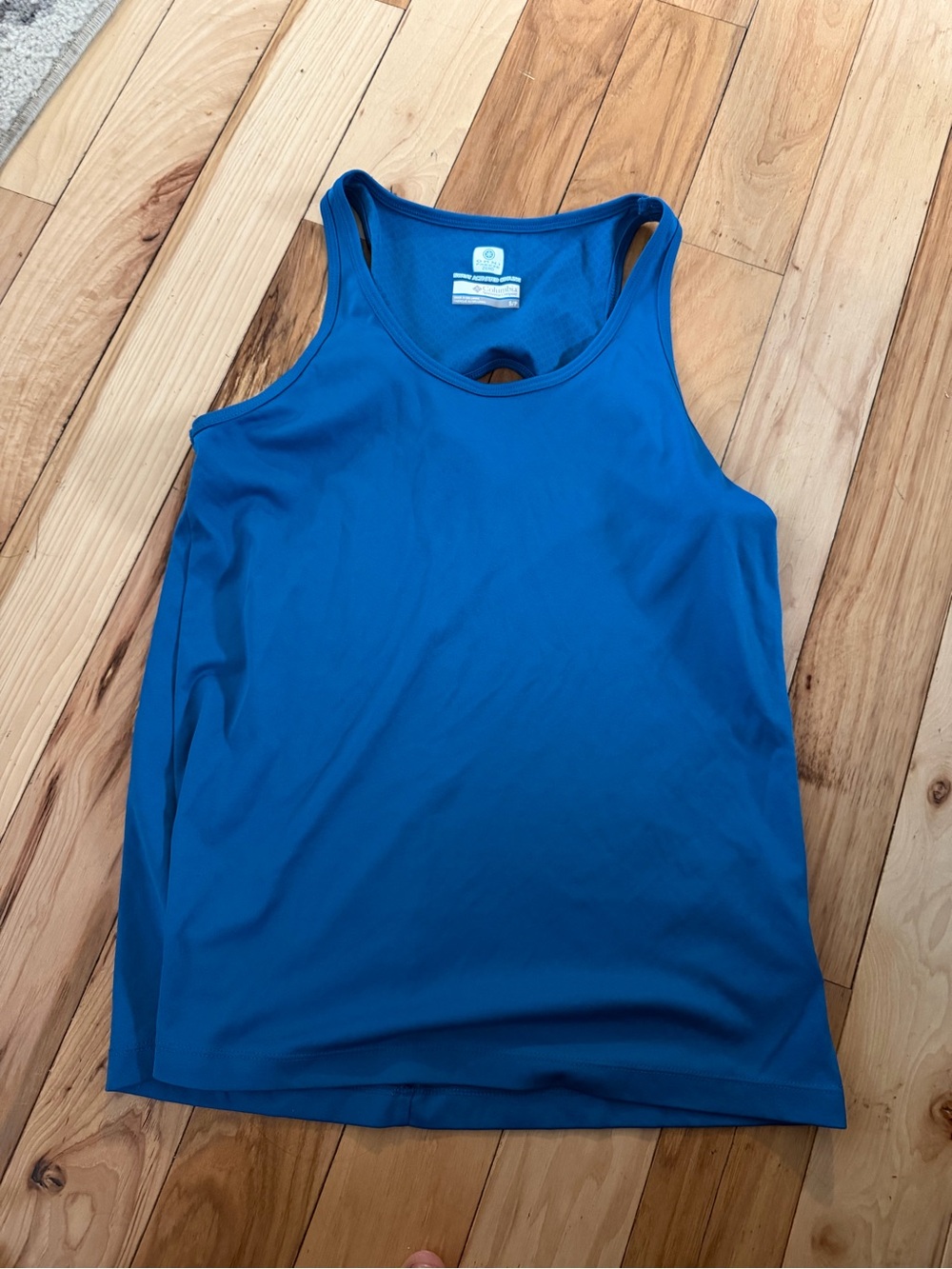 Columbia Tank and Long Sleeve Bundle - Picture 2 of 8